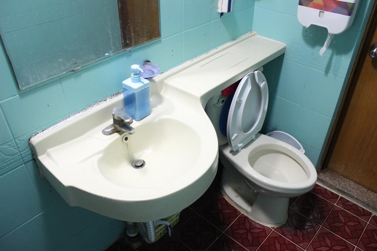 Hotel Danim Backpackers Daegu Exterior foto